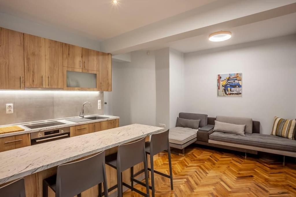 Karolou Ntil- Ground Floor Suite Salonic Exterior foto