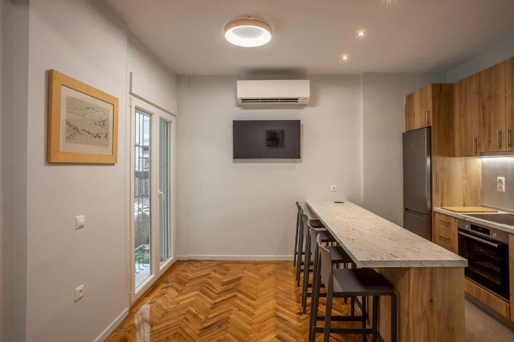 Karolou Ntil- Ground Floor Suite Salonic Exterior foto